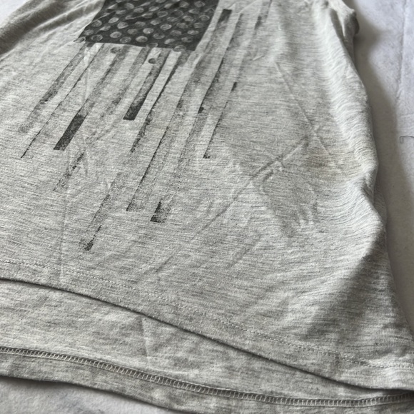 Old Navy XS grey tank American flag - Picture 3 of 3